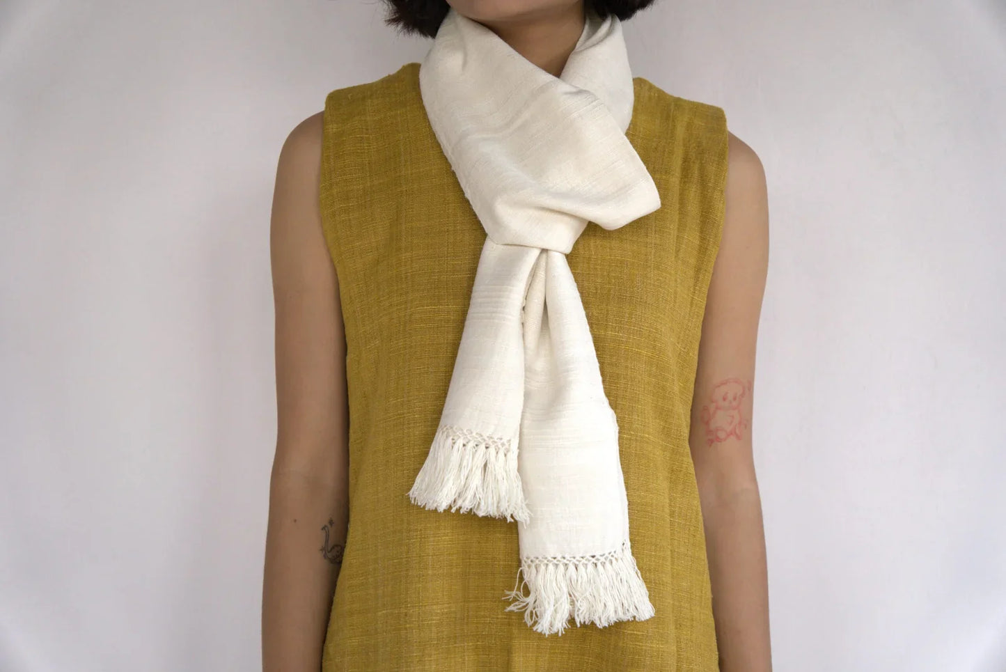 Eri Muffler off white